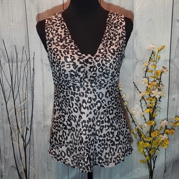 White House Black Market Tops - White House Black Market Sleeveless Blouse.    211